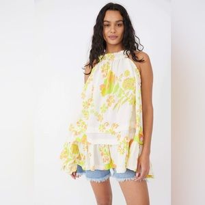 BRAND NEW W TAGS Free People
Fleur Printed Tunic